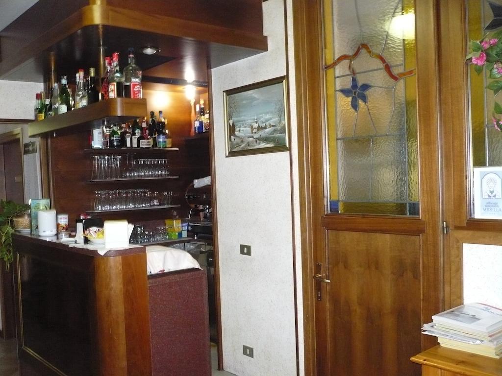 Hotel Mirella 3*